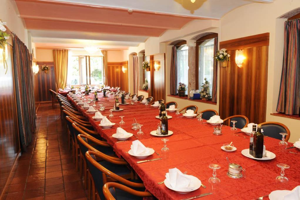 Park Hotel Jolanda San Zeno di Montagna Luaran gambar
